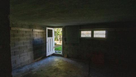 812 Rossland E - Live Green, Live Better - IMG_3207.JPG