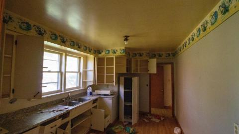 812 Rossland E - Live Green, Live Better - IMG_3211.JPG