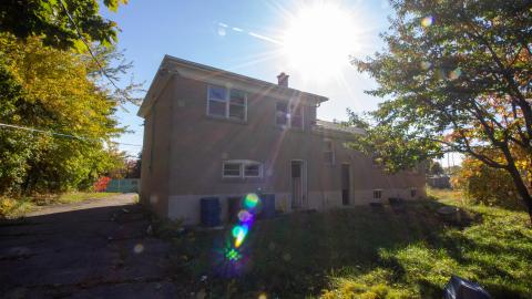 812 Rossland E - Live Green, Live Better - IMG_3285.JPG