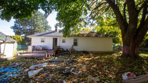 904 Rossland E - WE LOVE YOU ALL! - IMG_3244.JPG