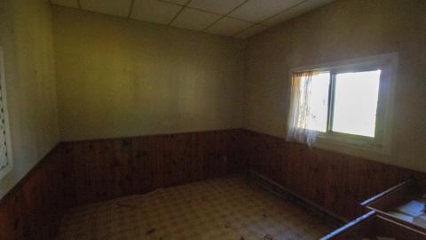 908 Rossland E - School Snacks are for School - IMG_3265.JPG