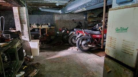 Basement Bikes - 033.jpg