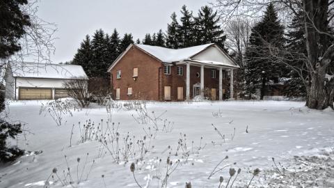 The Infamous HDR Mirror Selfie Phase Every Explorer Went Through - February 2015 - 1.jpg