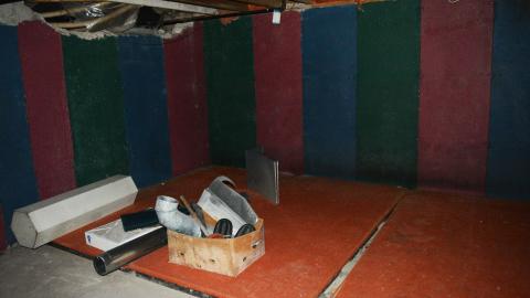 The Infamous HDR Mirror Selfie Phase Every Explorer Went Through - February 2015 - 6.jpg