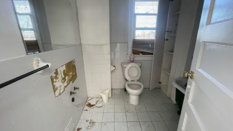 Abandoned house - 3B917A34-68C4-4902-9C99-B3808E13299A.jpeg