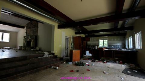 Photo from Totally M-T Interspersed With Xtreme Clutter - AUG 2022