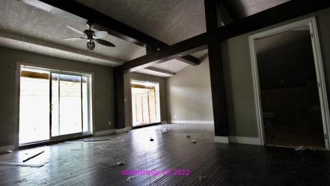 Totally M-T Interspersed With Xtreme Clutter - AUG 2022 - IMG_8842.JPG