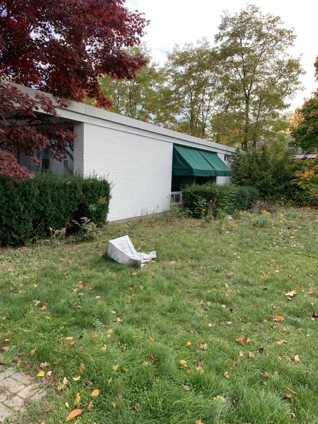 Moved Out or About to Move In? - 976188BD-9CFD-4CD6-8AC1-47EB1C9E3B38.jpeg