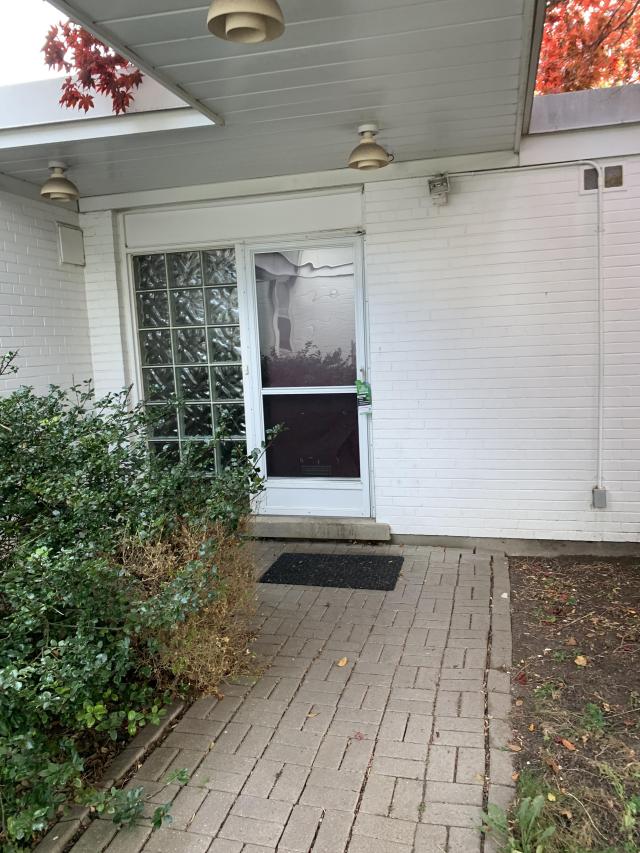 Moved Out or About to Move In? - 8E273307-7AA6-4DEB-9110-E13EBA86B905.jpeg