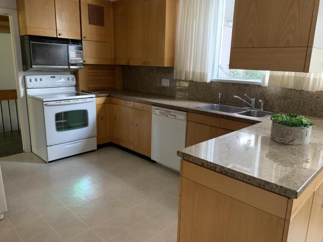 Moved Out or About to Move In? - E5A8A974-EFAF-4018-9114-62EF88CD1E47.jpeg