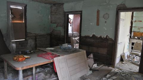 Falling In And Out - March 2013 - DSC_0146.JPG