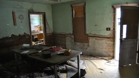 Falling In And Out - March 2013 - DSC_0148.JPG