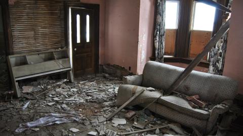 Falling In And Out - March 2013 - DSC_0151.JPG