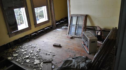 Falling In And Out - March 2013 - DSC_0156.JPG