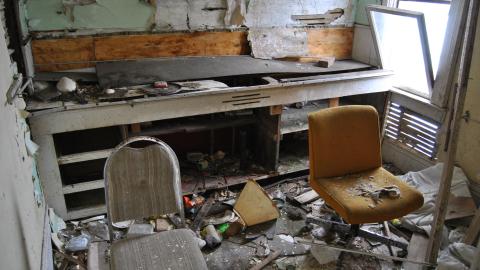 Falling In And Out - March 2013 - DSC_0166.JPG