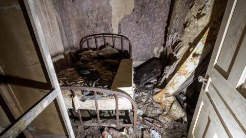 Bikes N Stuff - abandoned bikers house with motorcycles-7.jpg