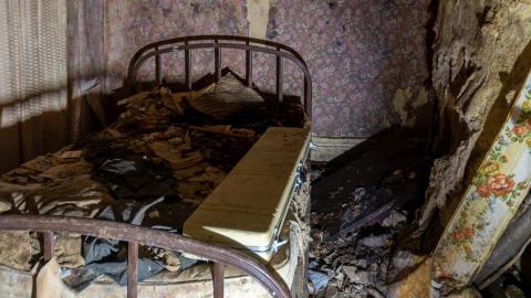 Bikes N Stuff - abandoned bikers house with motorcycles-8.jpg