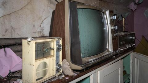 Bikes N Stuff - abandoned bikers house with motorcycles-31.jpg