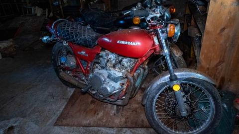 Bikes N Stuff - abandoned bikers house with motorcycles-46.jpg