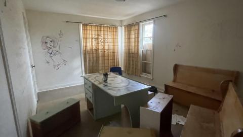 Boarded Up Home photo 4