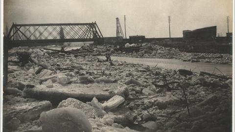East Aveune in 1899. - Demolished Eastern Avenue wooden bridge, looking north from Grand Trunk Railway bridge (Don).jpg