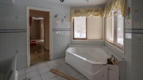 March 13th, 2019 - Abandoned 4 Million Dollar Mansion Toronto-26.jpg