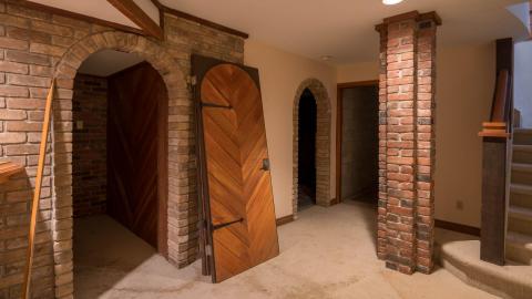 March 13th, 2019 - Abandoned 4 Million Dollar Mansion Toronto-43.jpg