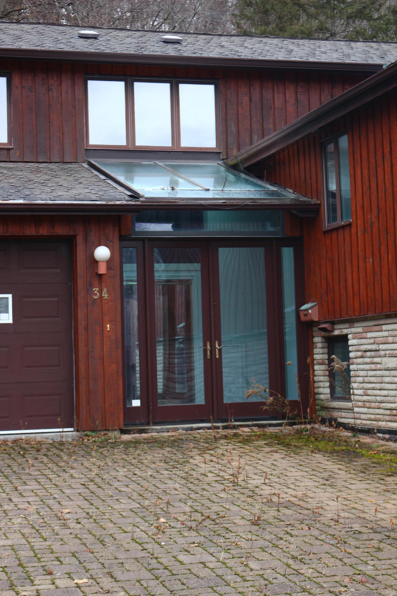 "Aspiring Architecture Students" (Exteriors) - IMG_7219.JPG