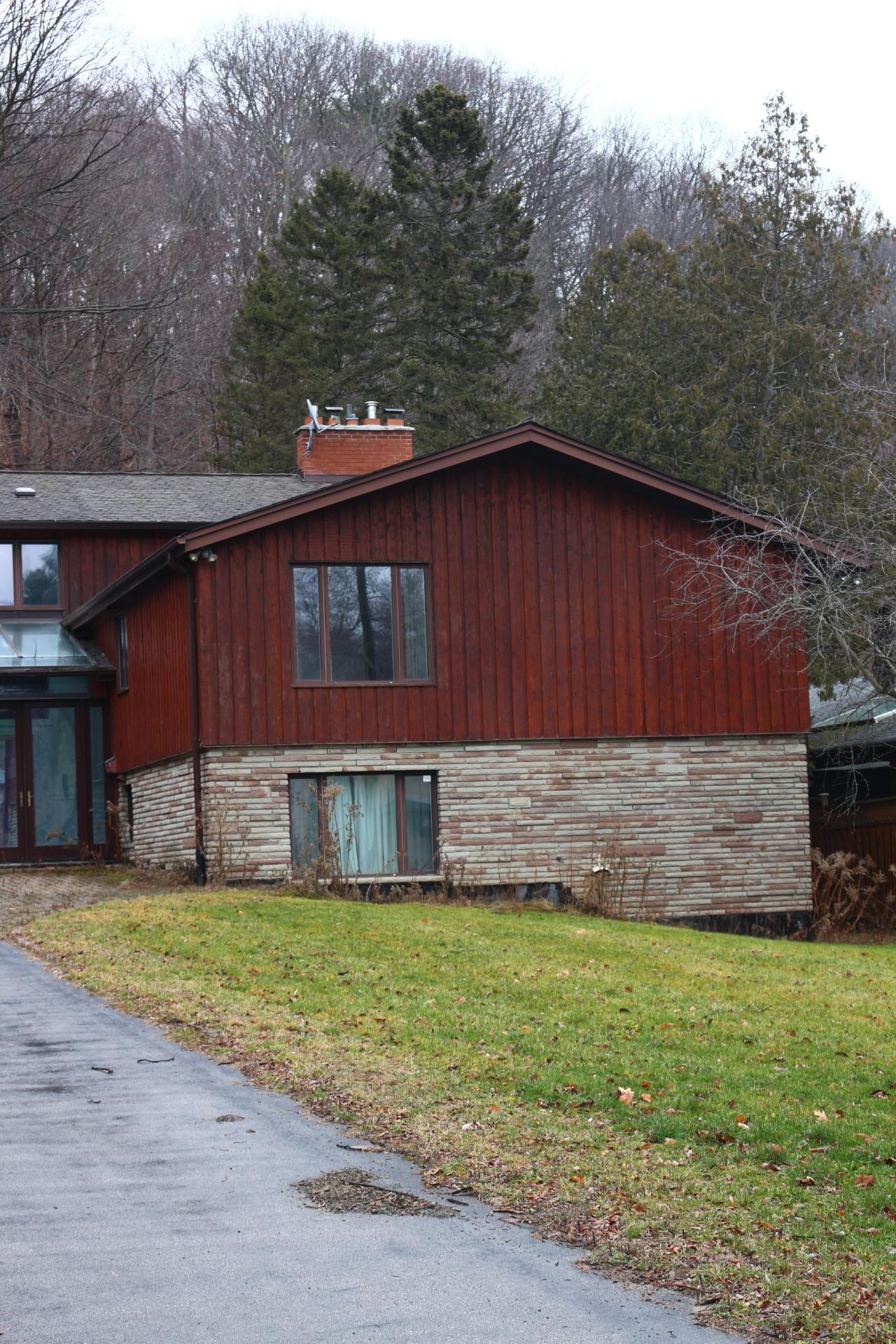 "Aspiring Architecture Students" (Exteriors) - IMG_7227.JPG