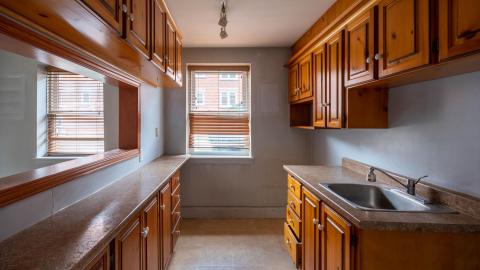 The Brant Park Cooperative Apartments - EXPLORING AN ABANDONED APARTMENT BUILDING-7.jpg