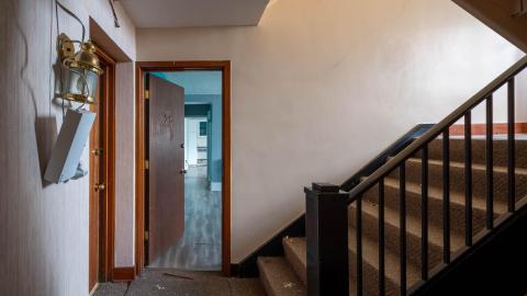 The Brant Park Cooperative Apartments - EXPLORING AN ABANDONED APARTMENT BUILDING-13.jpg