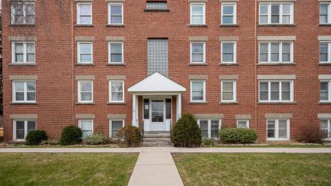 The Brant Park Cooperative Apartments - EXPLORING AN ABANDONED APARTMENT BUILDING-21.jpg