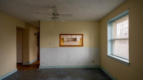 The Brant Park Cooperative Apartments - EXPLORING AN ABANDONED APARTMENT BUILDING-33.jpg