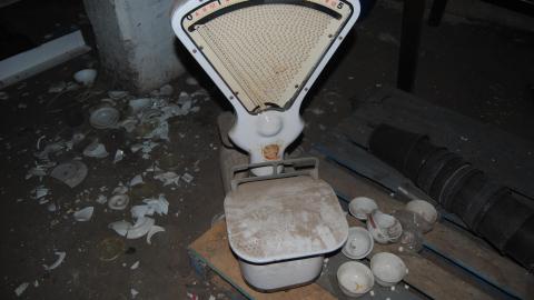 2 Scoops - April / November 2013 - DSC_0122.JPG