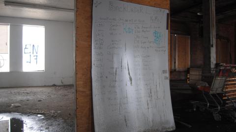 2 Scoops - April / November 2013 - 23.JPG