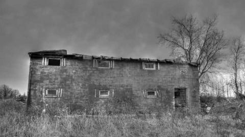 Enter and Die - DSC_9929_tonemapped.jpg