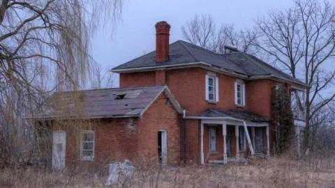 Enter and Die - DSC_9930_tonemapped.jpg