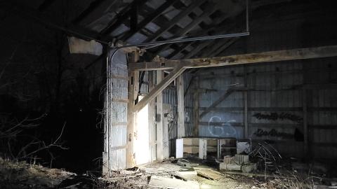 Beat up & Rotting away - 20230218_224227.jpg