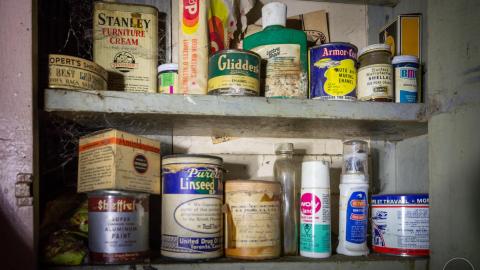 2014 and 2015 - abandoned house walkers line burlington ontario-10-2.jpg