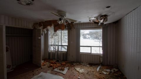 Chair-y Decayed - February 2023 - IMG_3665.JPG