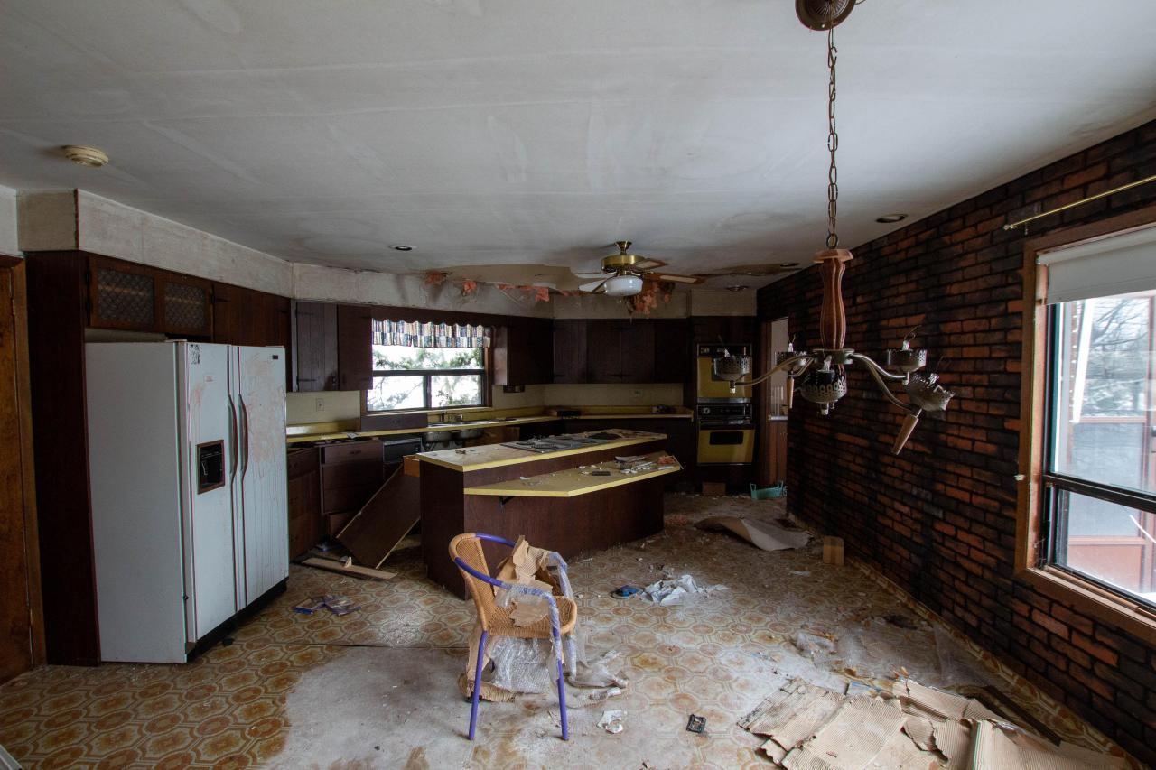 Have A Seat - Febuary 2023 - ruined_staircase-8933.jpg
