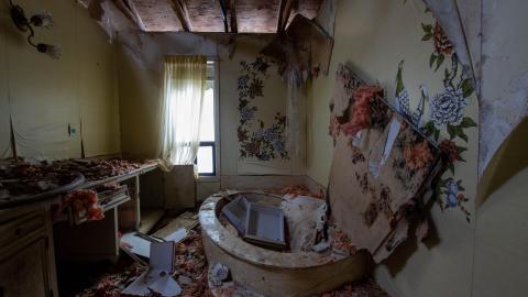 Have A Seat - Febuary 2023 - ruined_staircase-8990.jpg