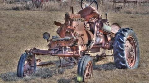 Farm Equip and Cars - DSC_0242_tonemapped.jpg