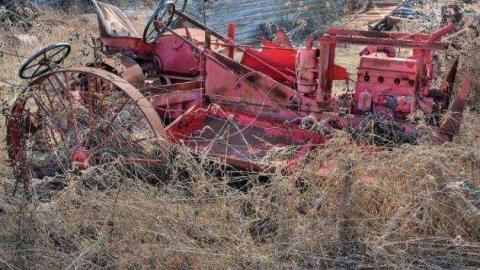 Farm Equip and Cars - DSC_0256_tonemapped.jpg