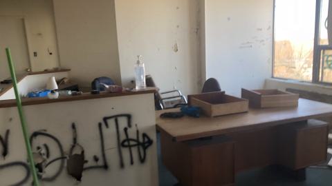 Abandoned building - 24763F06-EA6B-4653-8E42-CEAE108DEF5F.jpeg