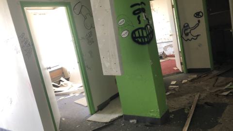 Abandoned building - 2D9D7BB4-172D-4CEE-813F-AB2968746001.jpeg