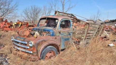 Farm Equip and Cars - DSC_0269_tonemapped.jpg