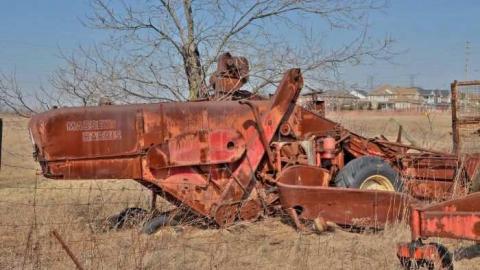 Farm Equip and Cars - DSC_0271_tonemapped.jpg