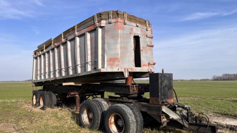 Photo from Hole on Huffs