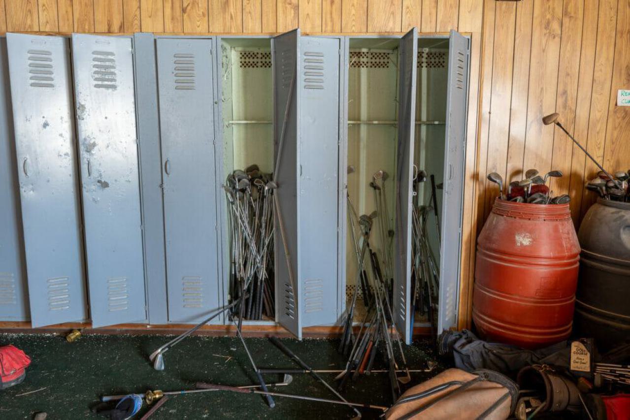 2020 - abandoned-golf-course-and-irish-pub-urbex-54-1000x667.jpeg